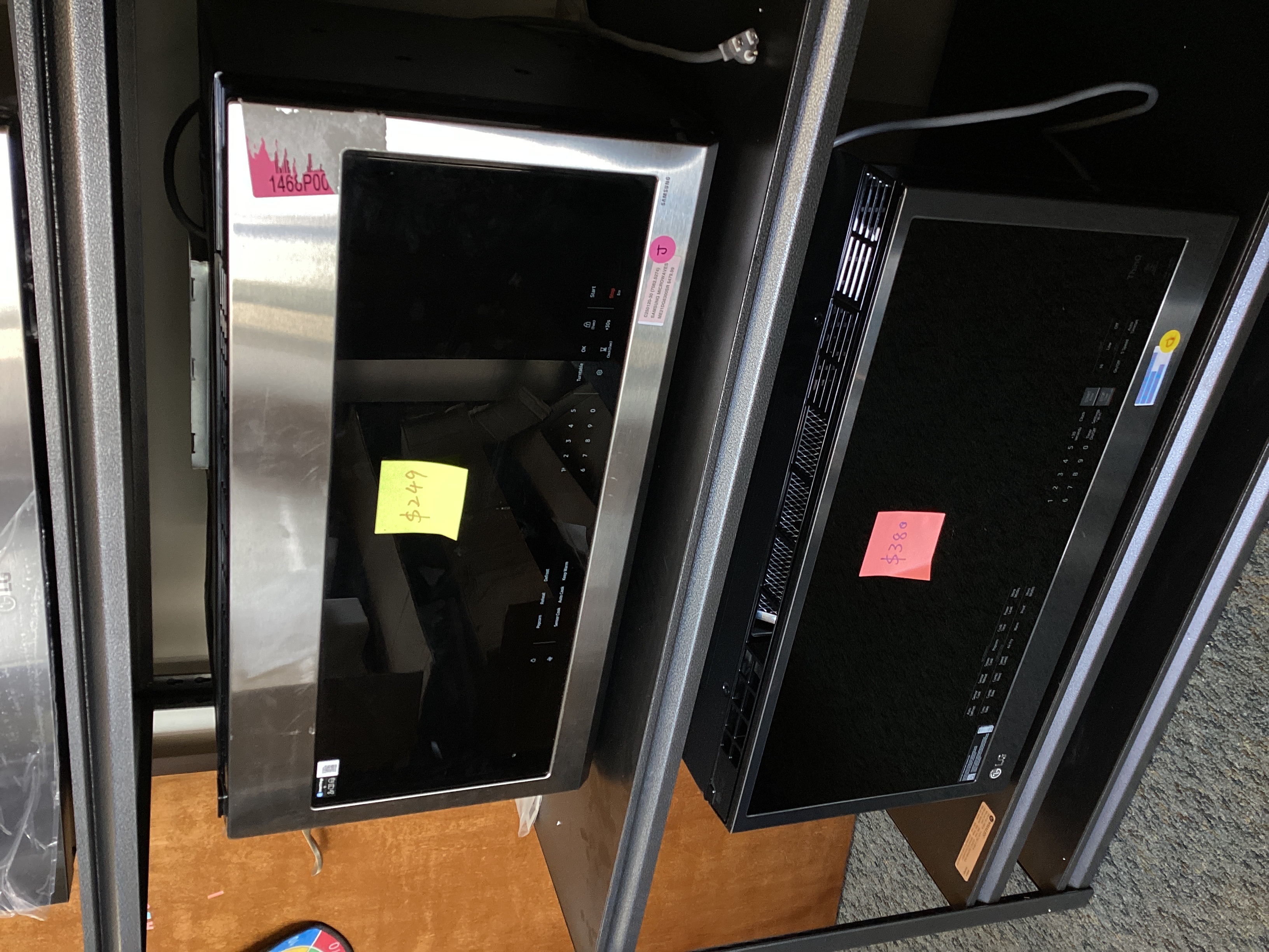SAMSUNG ME21DG6300SR - Microwave at Doraville Store