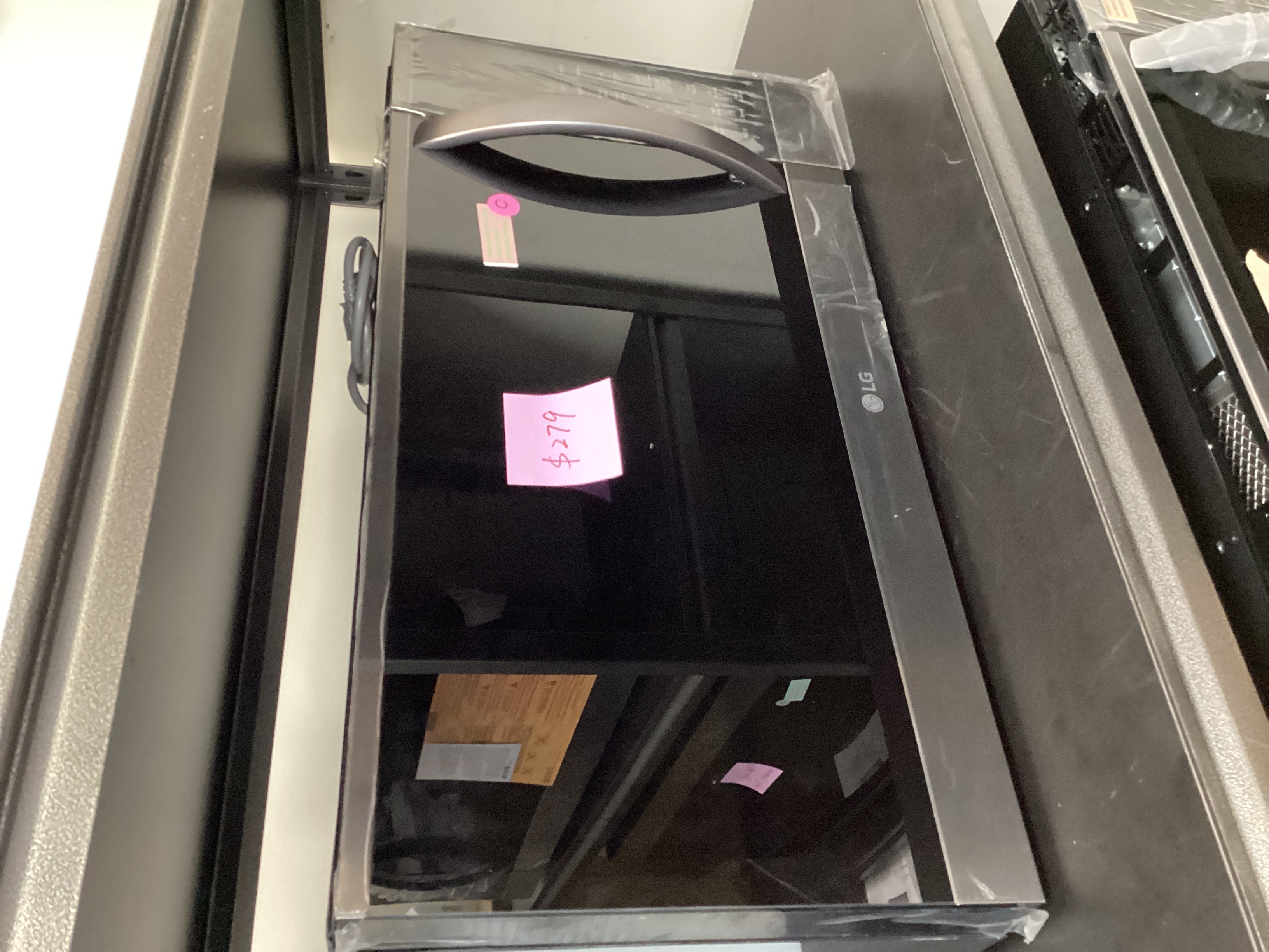 LG MVEM1825D - Microwave at Doraville Store