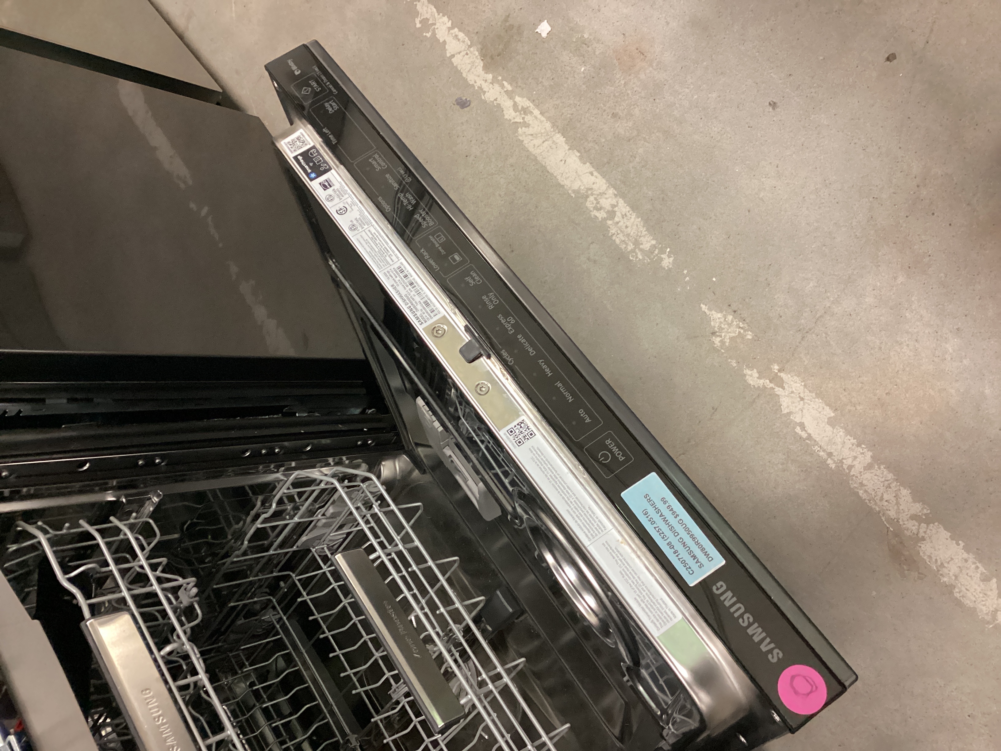 SAMSUNG DW80R9950UG - Dishwasher at Doraville Store