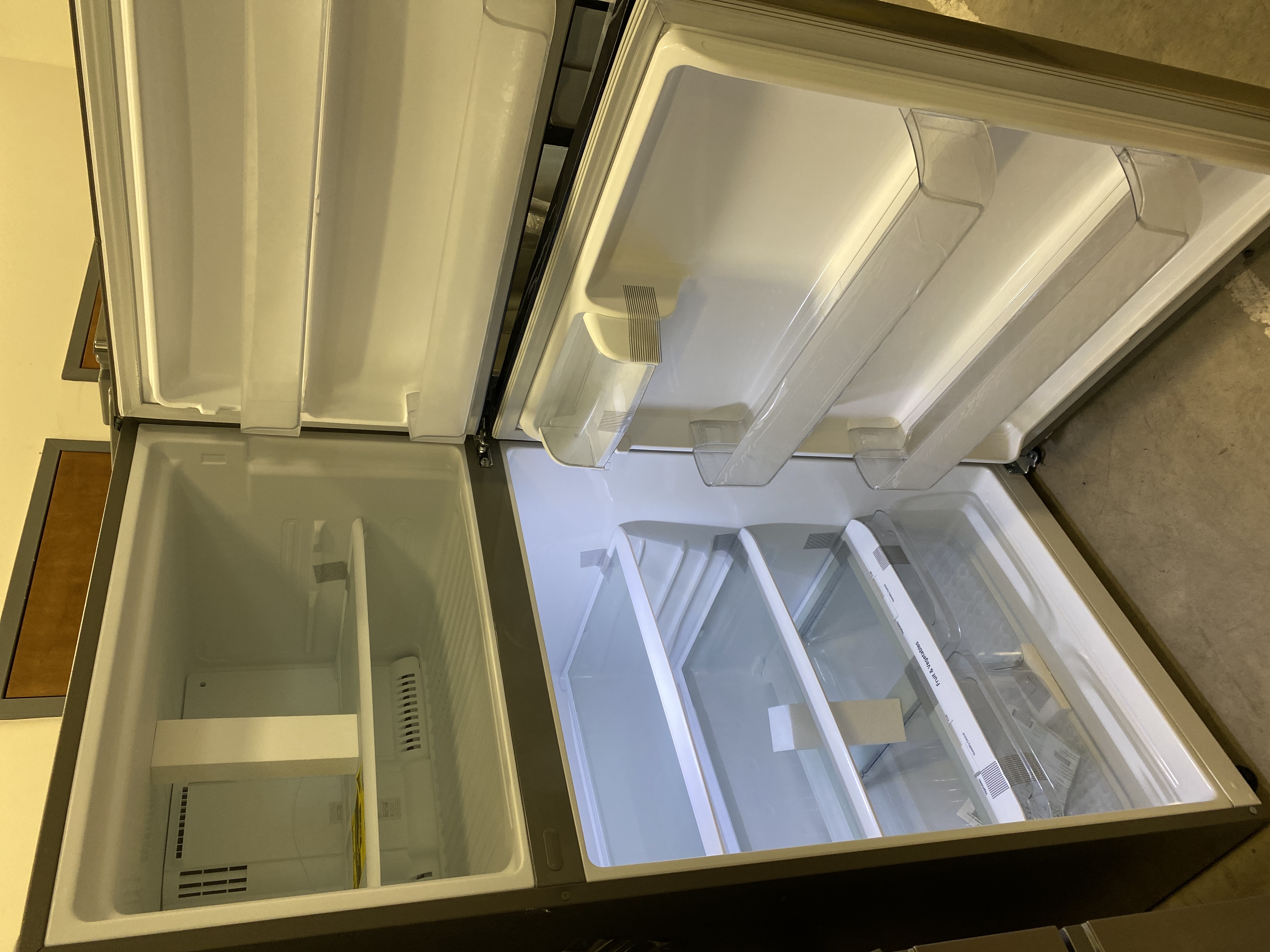LG LHTNS2403S - Top Freezer Refrigerator at Doraville Store