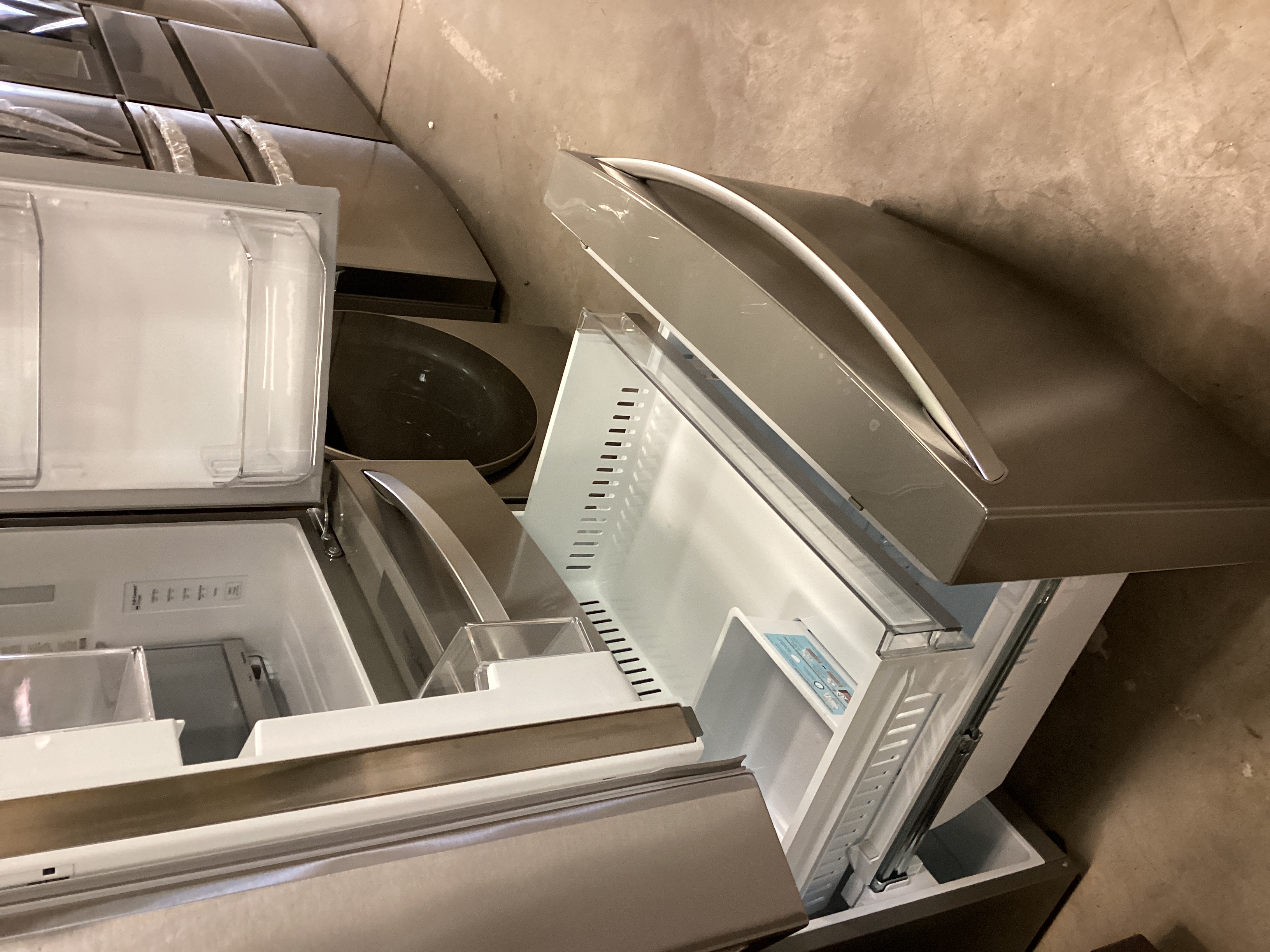 LG LRMXS3006S - French Door Refrigerator at Doraville Store