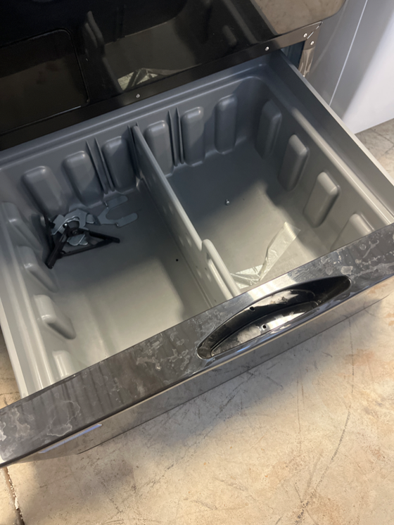 SAMSUNG WE402NV - PEDESTAL at Doraville Store