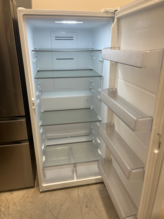 Midea MRU21F5BWW - FREEZER at Doraville Store